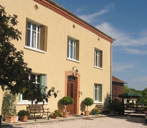 Les Tilleuls Bed & Breakfast Saint-Pe-Delbosc Exterior photo